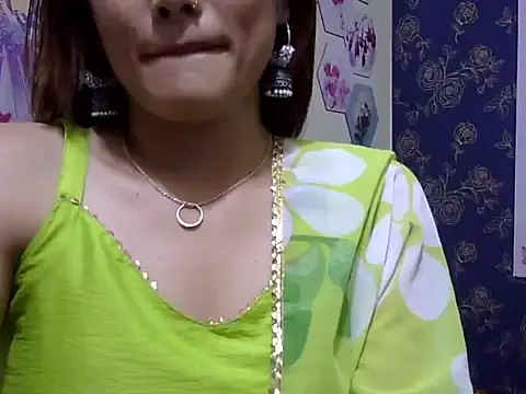 maira 33 online show from 03-28-26, 06:18