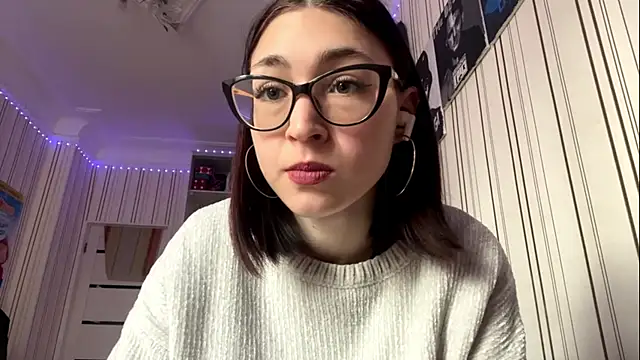 Snapshot of CharitaTafel chatting on 11-02-25, 10:17 CharitaTafel online show from 11-02-25, 10:17