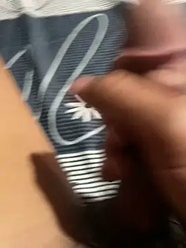 Snapshot of duyka35 chatting on 11-16-25, 07:25 duyka35 online show from 11-16-25, 07:25