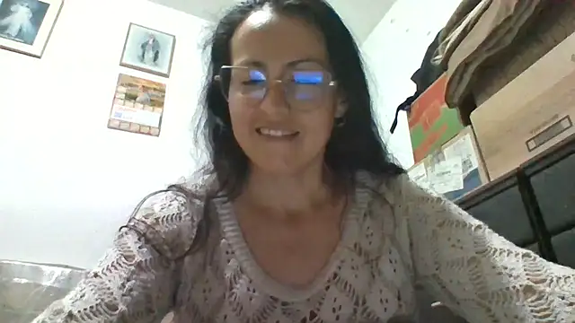 Lauryn Jones online show from 03-26-26, 04:29