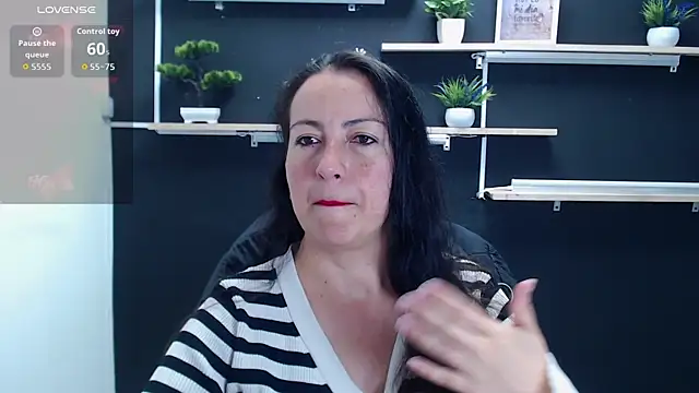 Lauryn Jones online show from 06-20-26, 07:16