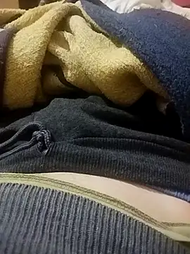 Snapshot of julifer_ chatting on 11-16-25, 08:03 julifer online show from 11-16-25, 08:03