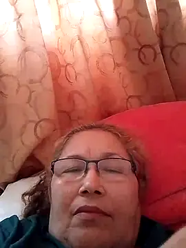 Snapshot of Cessi50 chatting on 11-06-25, 08:43 Cessi50 online show from 11-06-25, 08:43