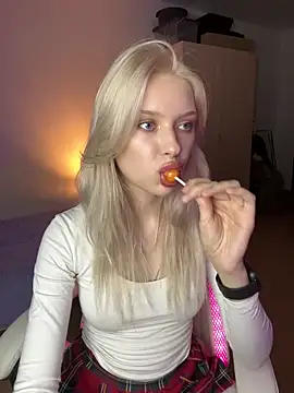 Snapshot of _ScarlettSky_ chatting on 11-01-25, 08:55 ScarlettSky online show from 11-01-25, 08:55