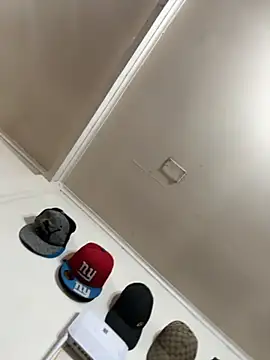 Elpichulotote20 online show from 11-03-25, 02:24