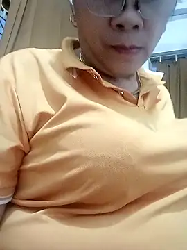 Snapshot of small-house123 chatting on 11-09-25, 11:03 small-house123 online show from 11-09-25, 11:03