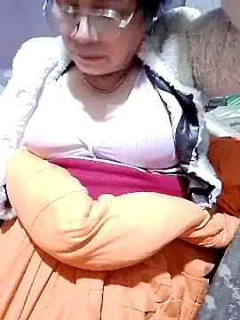 small-house123 online show from 11-28-25, 10:12