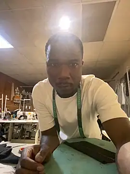 Snapshot of Ndodemnyama@xh chatting on 11-03-25, 08:21 Ndodemnyamaxh online show from 11-03-25, 08:21