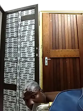 Snapshot of Ndodemnyama@xh chatting on 04-01-26, 08:17 Ndodemnyamaxh online show from 04-01-26, 08:17