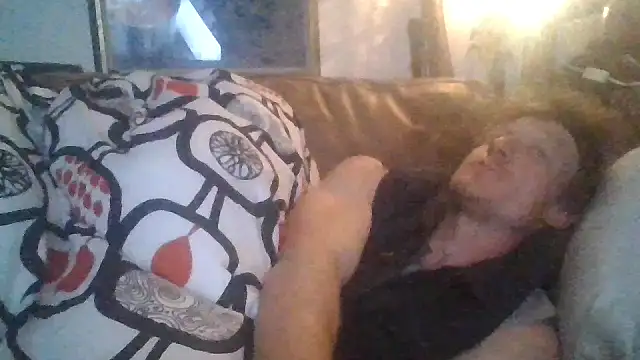 Snapshot of jigglethaypussi chatting on 04-07-26, 02:34 jigglethaypussi online show from 04-07-26, 02:34