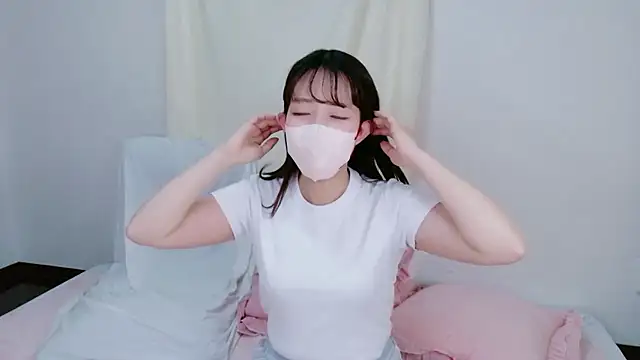 Snapshot of Sana_84 chatting on 02-19-26, 09:16 Sana 84 online show from 02-19-26, 09:16