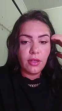 Snapshot of Allyardosia chatting on 12-19-25, 02:18 Allyardosia online show from 12-19-25, 02:18