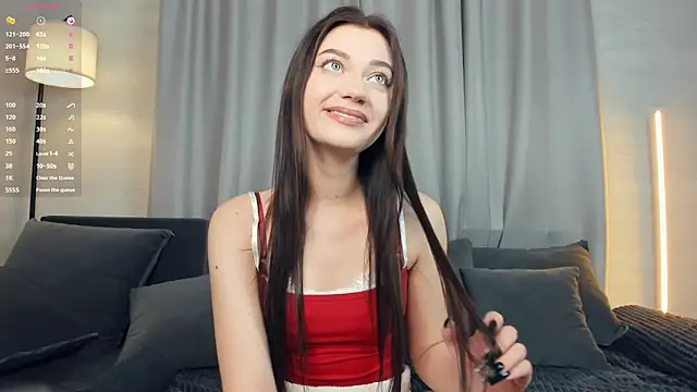 Snapshot of Beedream chatting on 03-06-26, 06:15 Beedream online show from 03-06-26, 06:15