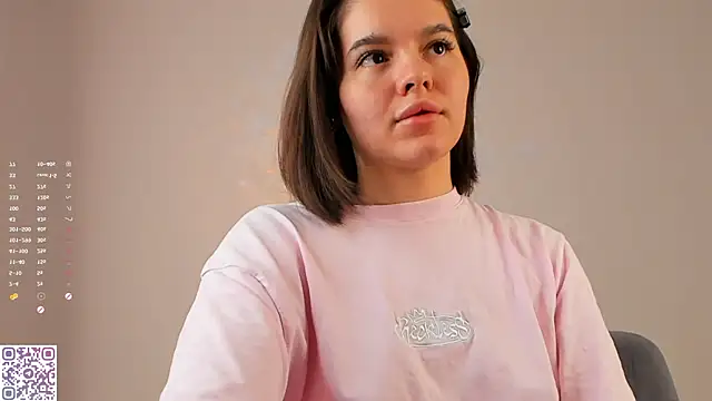 Snapshot of Xo_Laura chatting on 05-02-26, 02:16 Xo Laura online show from 05-02-26, 02:16