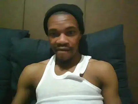 Snapshot of NkabiDick chatting on 11-18-25, 06:01 NkabiDick online show from 11-18-25, 06:01