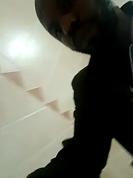 Snapshot of Ajsgardens chatting on 11-02-25, 06:16 Ajsgardens online show from 11-02-25, 06:16