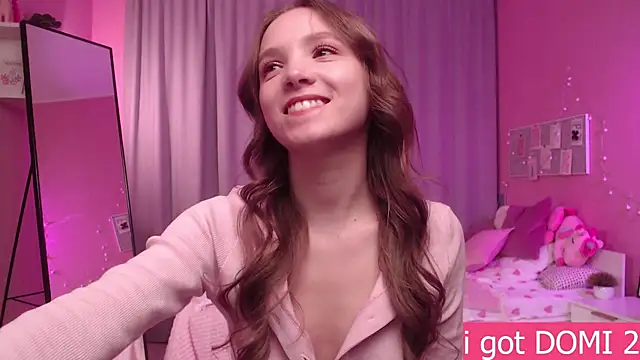 Adria Arjona online show from 05-19-26, 07:47