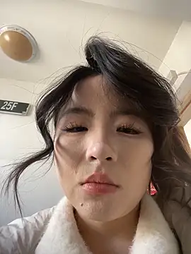 Snapshot of Sinicoco chatting on 03-10-26, 05:56 Sinicoco online show from 03-10-26, 05:56