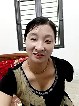 Snapshot of wees-lind chatting on 03-08-26, 01:47 wees-lind online show from 03-08-26, 01:47