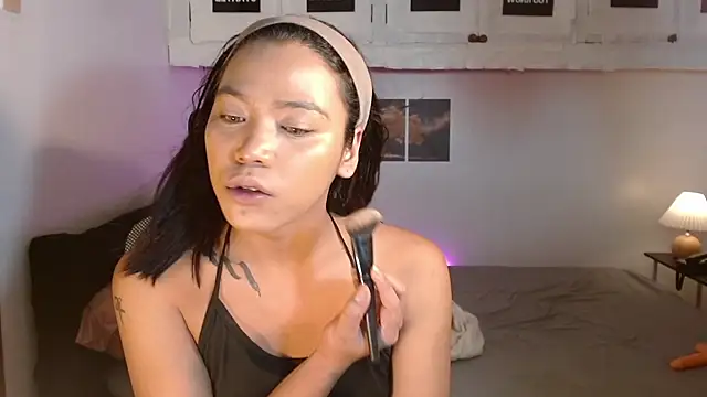 CassieXValeriee online show from 06-10-26, 04:50