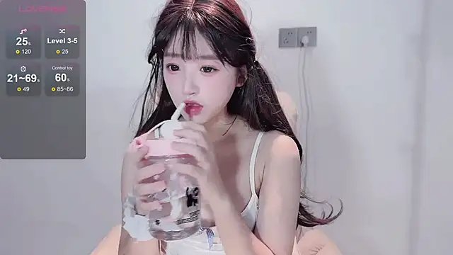 Yaiyigirl online show from 11-07-25, 04:29