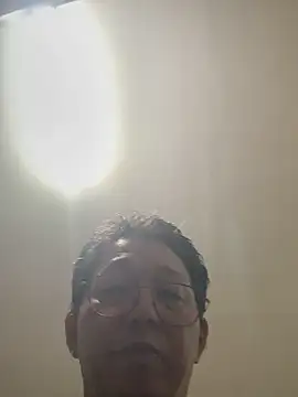 Snapshot of psh80 chatting on 11-02-25, 11:23 psh80 online show from 11-02-25, 11:23