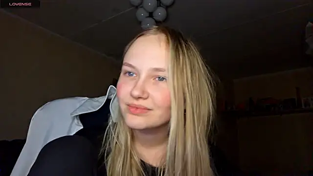 KarinRobertson online show from 02-27-26, 04:07