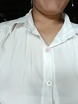 Snapshot of Sara_pusyy chatting on 06-25-26, 05:12 Sara pusyy online show from 06-25-26, 05:12