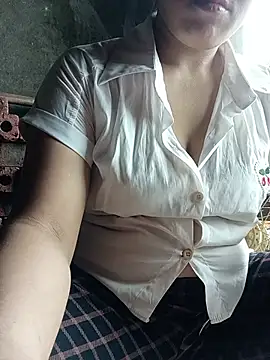 Snapshot of Sara_pusyy chatting on 07-02-26, 03:45 Sara pusyy online show from 07-02-26, 03:45