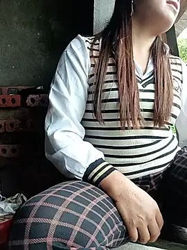 Snapshot of Sara_pusyy chatting on 07-19-26, 08:51 Sara pusyy online show from 07-19-26, 08:51
