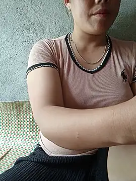 Snapshot of Sara_pusyy chatting on 07-22-26, 04:15 Sara pusyy online show from 07-22-26, 04:15