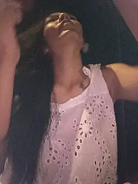 Snapshot of salome_xxx15 chatting on 03-17-26, 09:12 salome xxx15 online show from 03-17-26, 09:12