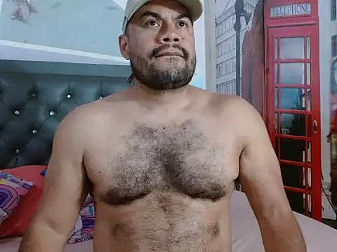 Snapshot of Ramses_36 chatting on 03-18-26, 02:47 Ramses 36 online show from 03-18-26, 02:47