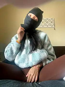 Snapshot of Jowsie chatting on 11-08-25, 07:56 Jowsie online show from 11-08-25, 07:56