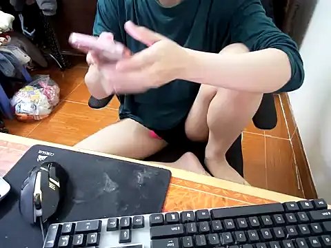 Snapshot of ---Lusi03--- chatting on 03-19-26, 03:38 ---Lusi03--- online show from 03-19-26, 03:38