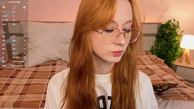 Snapshot of WICKEDEMBER chatting on 02-24-26, 01:47 WICKEDEMBER online show from 02-24-26, 01:47