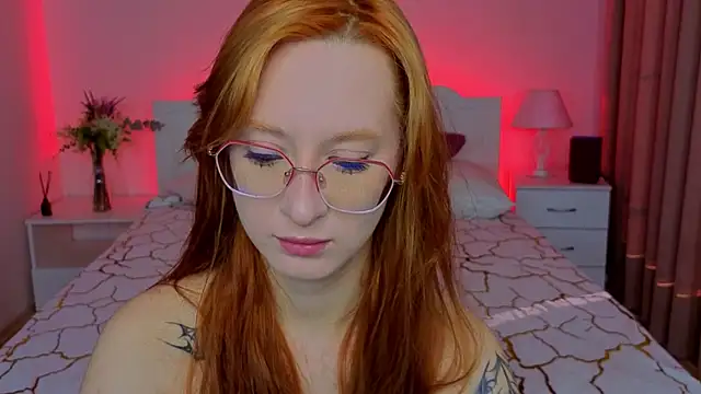 Snapshot of WICKEDEMBER chatting on 03-14-26, 01:55 WICKEDEMBER online show from 03-14-26, 01:55