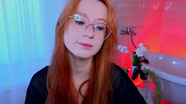 Snapshot of WICKEDEMBER chatting on 03-16-26, 01:44 WICKEDEMBER online show from 03-16-26, 01:44