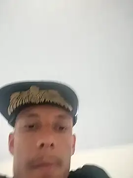 Snapshot of FLECKIN chatting on 11-03-25, 08:48 FLECKIN online show from 11-03-25, 08:48