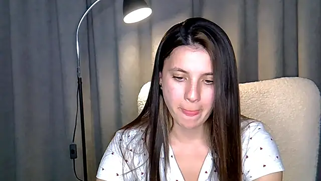 KiraHoney online show from 06-16-26, 07:16