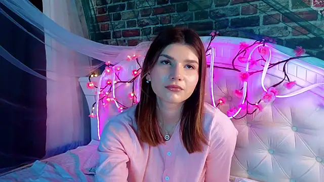 Snapshot of WilmaJohnson chatting on 03-10-26, 06:51 WilmaJohnson online show from 03-10-26, 06:51