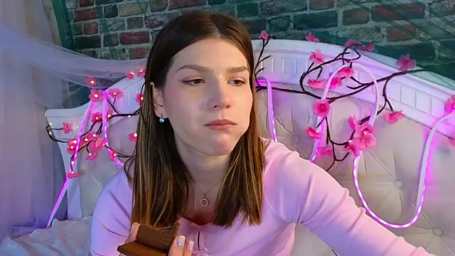 Snapshot of WilmaJohnson chatting on 03-13-26, 07:04 WilmaJohnson online show from 03-13-26, 07:04