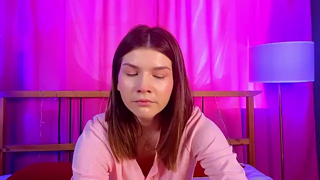 Snapshot of WilmaJohnson chatting on 03-19-26, 06:39 WilmaJohnson online show from 03-19-26, 06:39