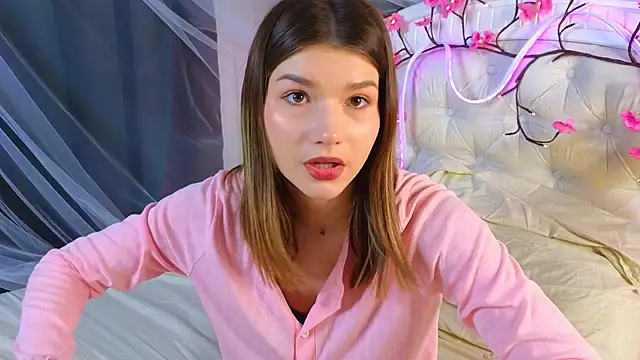 Snapshot of WilmaJohnson chatting on 03-25-26, 07:14 WilmaJohnson online show from 03-25-26, 07:14