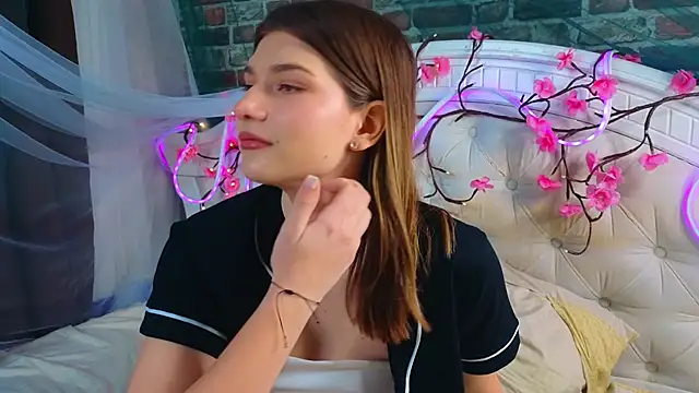 Snapshot of WilmaJohnson chatting on 03-27-26, 08:26 WilmaJohnson online show from 03-27-26, 08:26