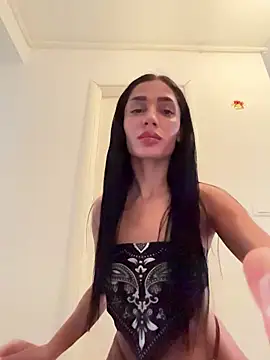 VickyM99 online show from 12-17-25, 09:04