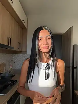 VickyM99 online show from 05-29-26, 04:49