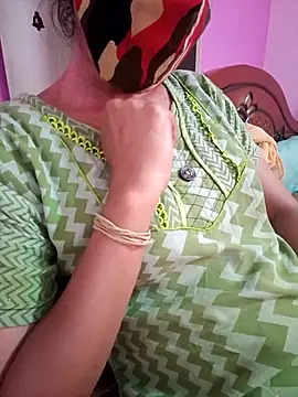 Snapshot of Tamil_White_Rose chatting on 05-06-26, 08:52 Tamil White Rose online show from 05-06-26, 08:52