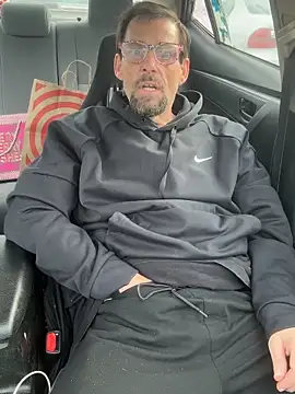 biggdaddyandqueenn online show from 12-17-25, 06:47