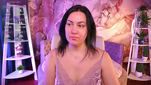 Snapshot of VelvetLuck chatting on 03-10-26, 06:40 VelvetLuck online show from 03-10-26, 06:40